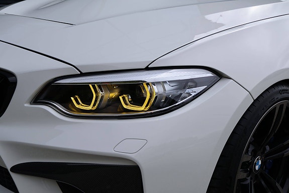 BMW M2 4 of 5
