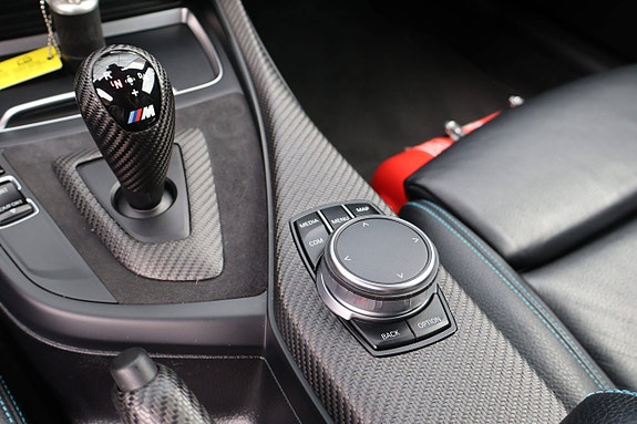 BMW M2 25 of 30