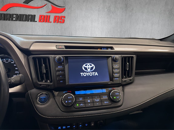 Toyota RAV4 11 of 21