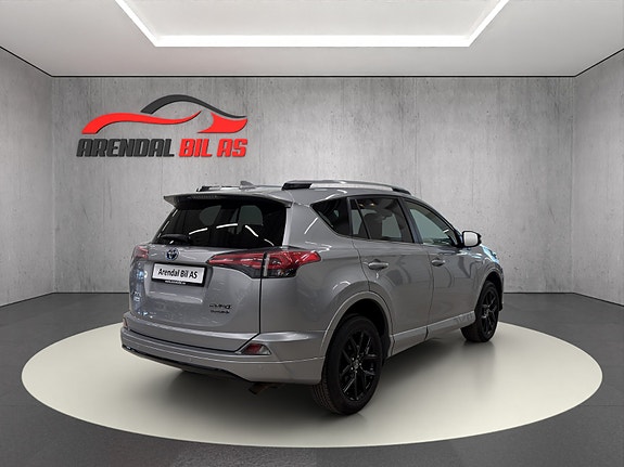 Toyota RAV4 5 of 21