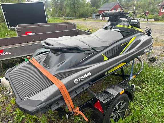 Yamaha 180 hk 5 of 5