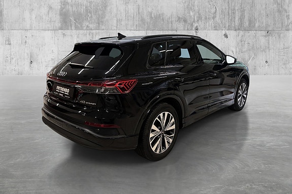 Audi Q4 e-tron 3 of 20