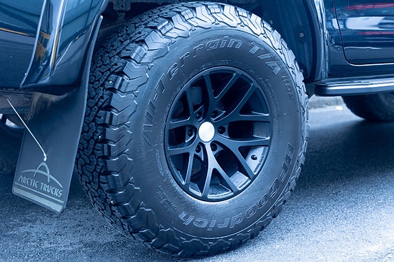 Toyota HiLux 6 of 29