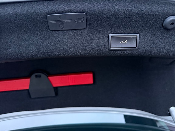 Volkswagen Passat 21 of 30