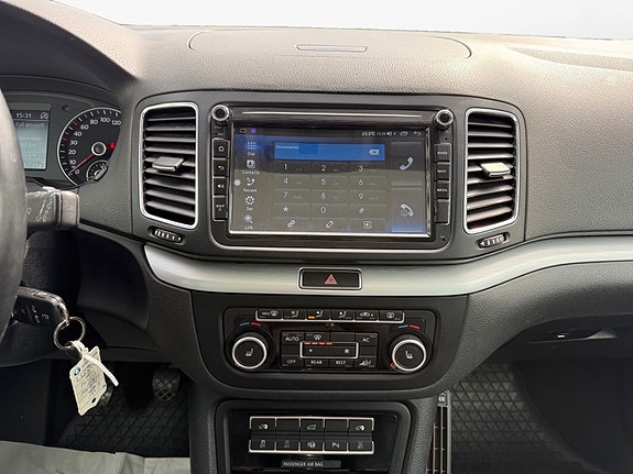 Volkswagen Sharan 13 of 30