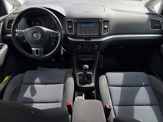 Volkswagen Sharan 12 of 30