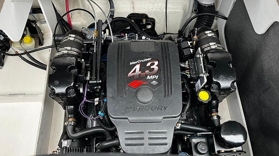 Sea Ray Sunsport 220 M/Mercury V6 - Klar for sommeren! 16 of 18