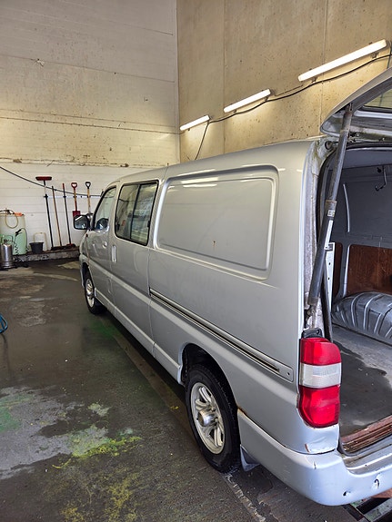 Toyota HiAce 6 of 10