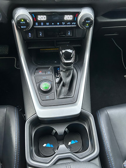 Toyota RAV4 19 of 24