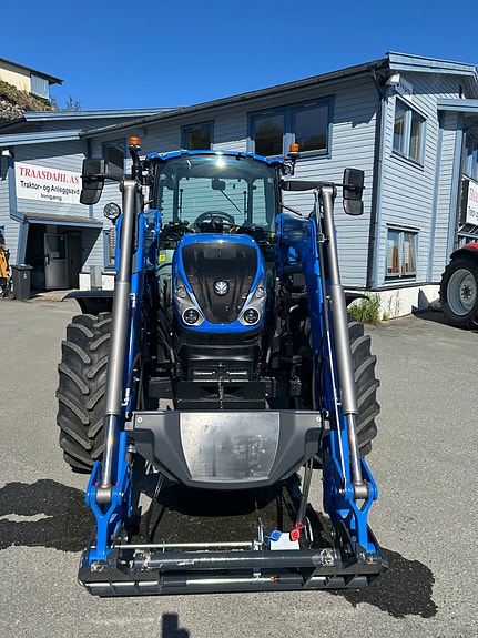New Holland T5.120 m. frontlaster 2 of 5