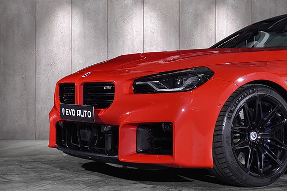 BMW M2 2 of 5