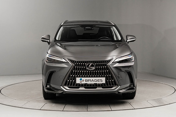 Lexus NX450h 6 of 26
