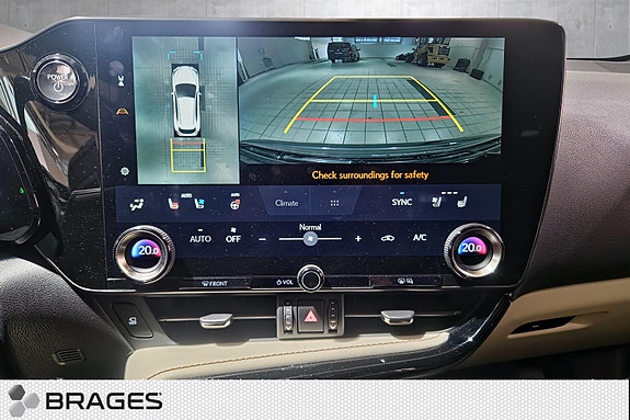 Lexus NX450h 27 of 30