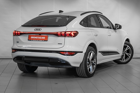 Audi Q6 e-tron 5 of 30