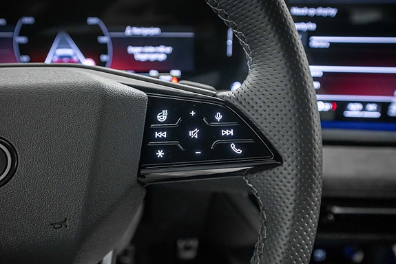 Audi Q6 e-tron 10 of 30