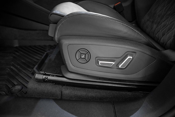 Audi Q6 e-tron 22 of 30