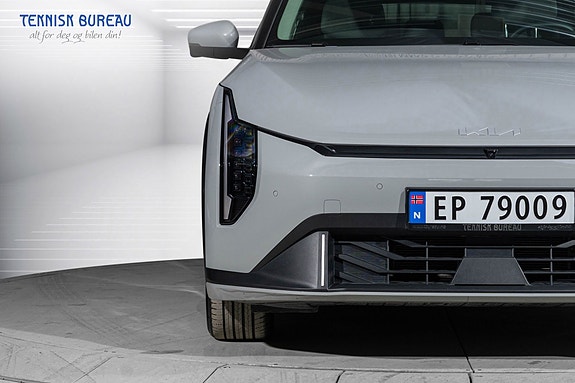Kia EV4 3 of 28