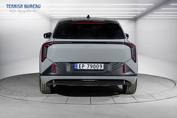 Kia EV4 8 of 28