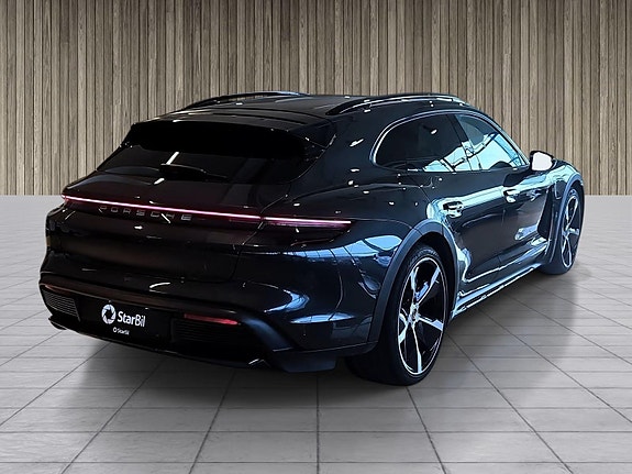 Porsche Taycan Cross Turismo 3 of 5