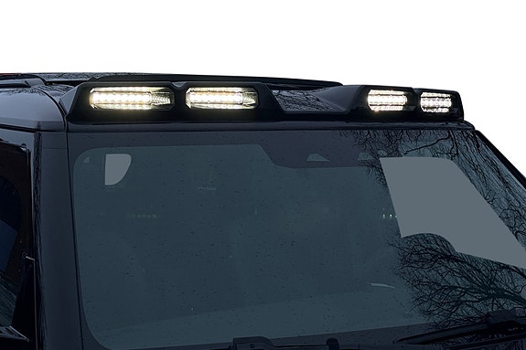 Land Rover Defender 110 12 of 30
