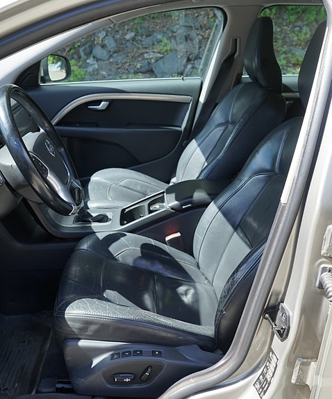 Volvo V70 22 of 30