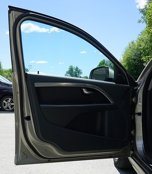 Volvo V70 25 of 30