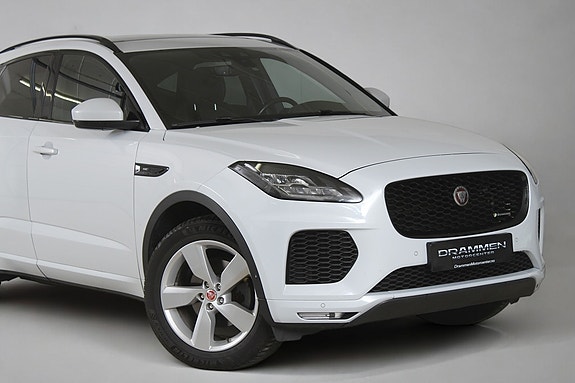 Jaguar E-PACE 2 of 5
