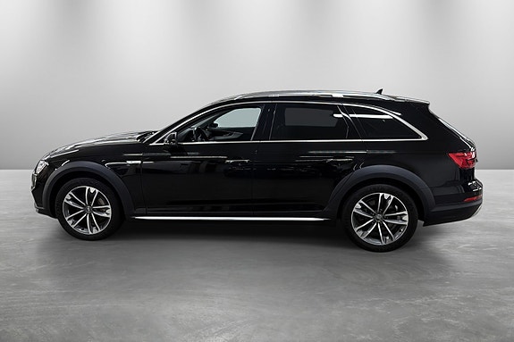 Audi A4 allroad 2 of 5