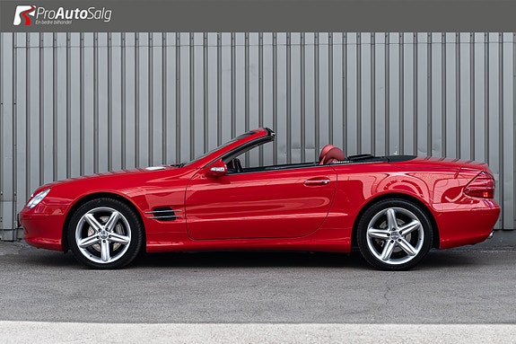 Mercedes-Benz SL500 2 of 30