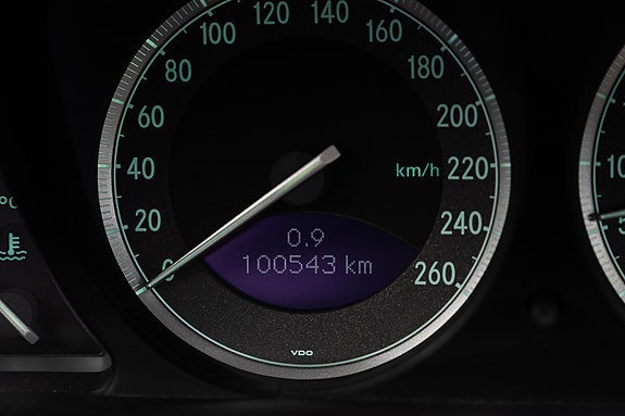 Mercedes-Benz SL500 22 of 30