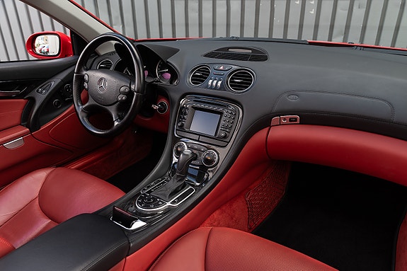Mercedes-Benz SL500 13 of 30