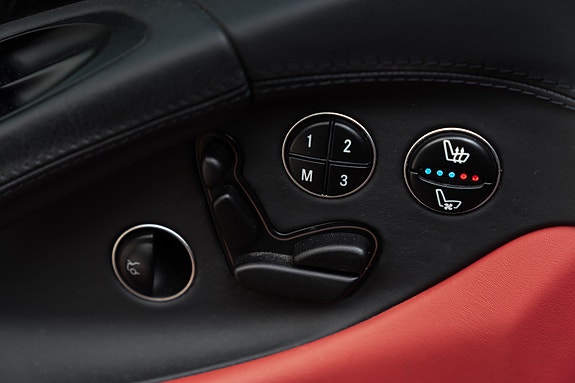 Mercedes-Benz SL500 14 of 30
