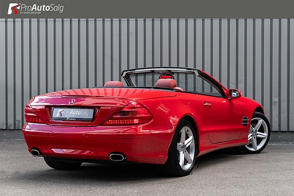 Mercedes-Benz SL500 4 of 30