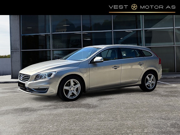 Volvo V60 3 of 5
