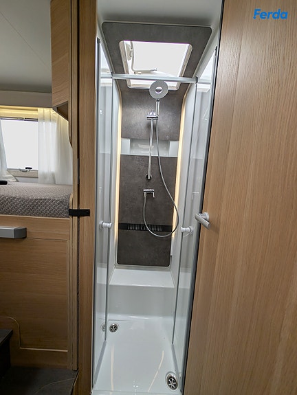 Adria Coral Plus 670 SL - Enkle Senger | Stor Garasje | 18 of 30