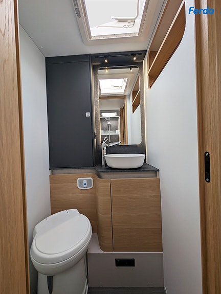 Adria Coral Plus 670 SL - Enkle Senger | Stor Garasje | 16 of 30