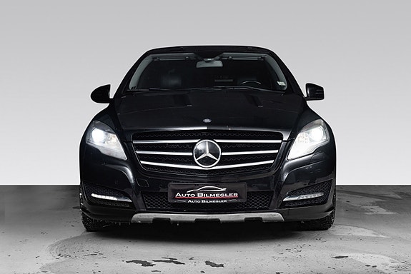Mercedes-Benz R350 5 of 5