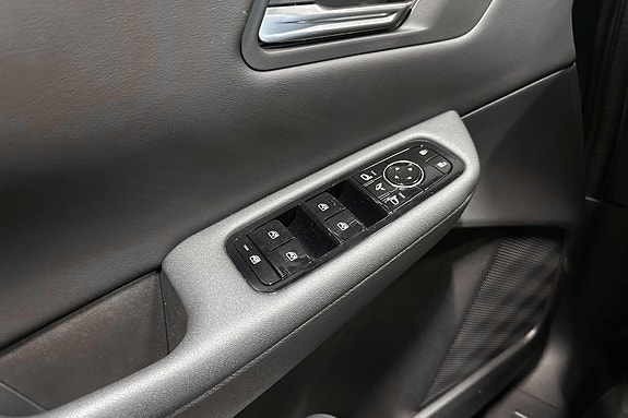 Nissan Leaf 17 of 30