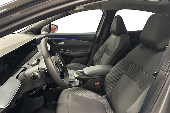 Nissan Leaf 8 of 30