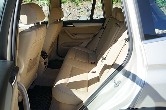BMW X3 21 of 30