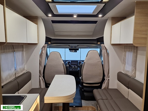 Challenger 318 ULTIMATE EDITION Fiat Ducato 140 hk 2,2L automat 14 of 27