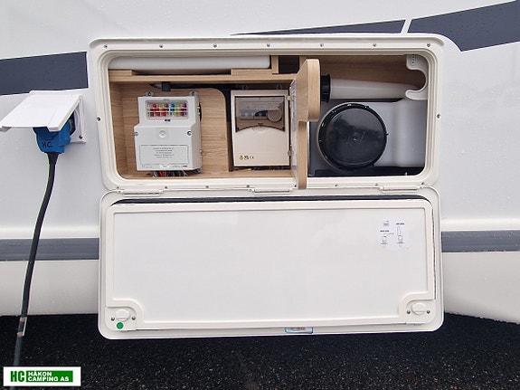 Challenger 318 ULTIMATE EDITION Fiat Ducato 140 hk 2,2L automat 8 of 27