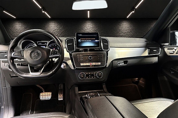 Mercedes-Benz GLE500 e 13 of 18