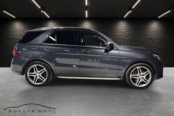 Mercedes-Benz GLE500 e 4 of 18