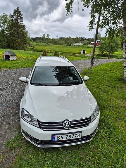Volkswagen Passat 3 of 5