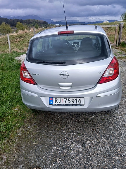 Opel Corsa 3 of 5