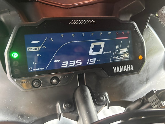 Yamaha YZF-R 125 6 of 7