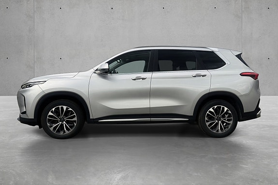 Maxus Euniq 6 6 of 20