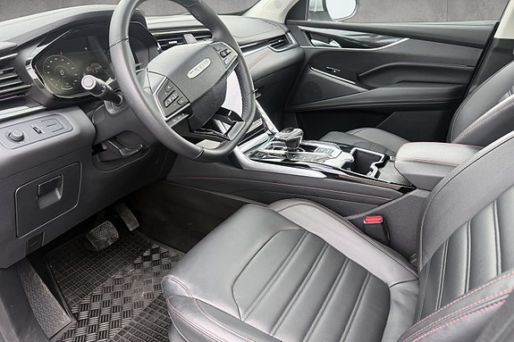 Maxus Euniq 6 9 of 20