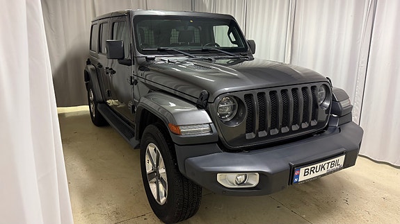Jeep Wrangler Unlimited 4 of 5